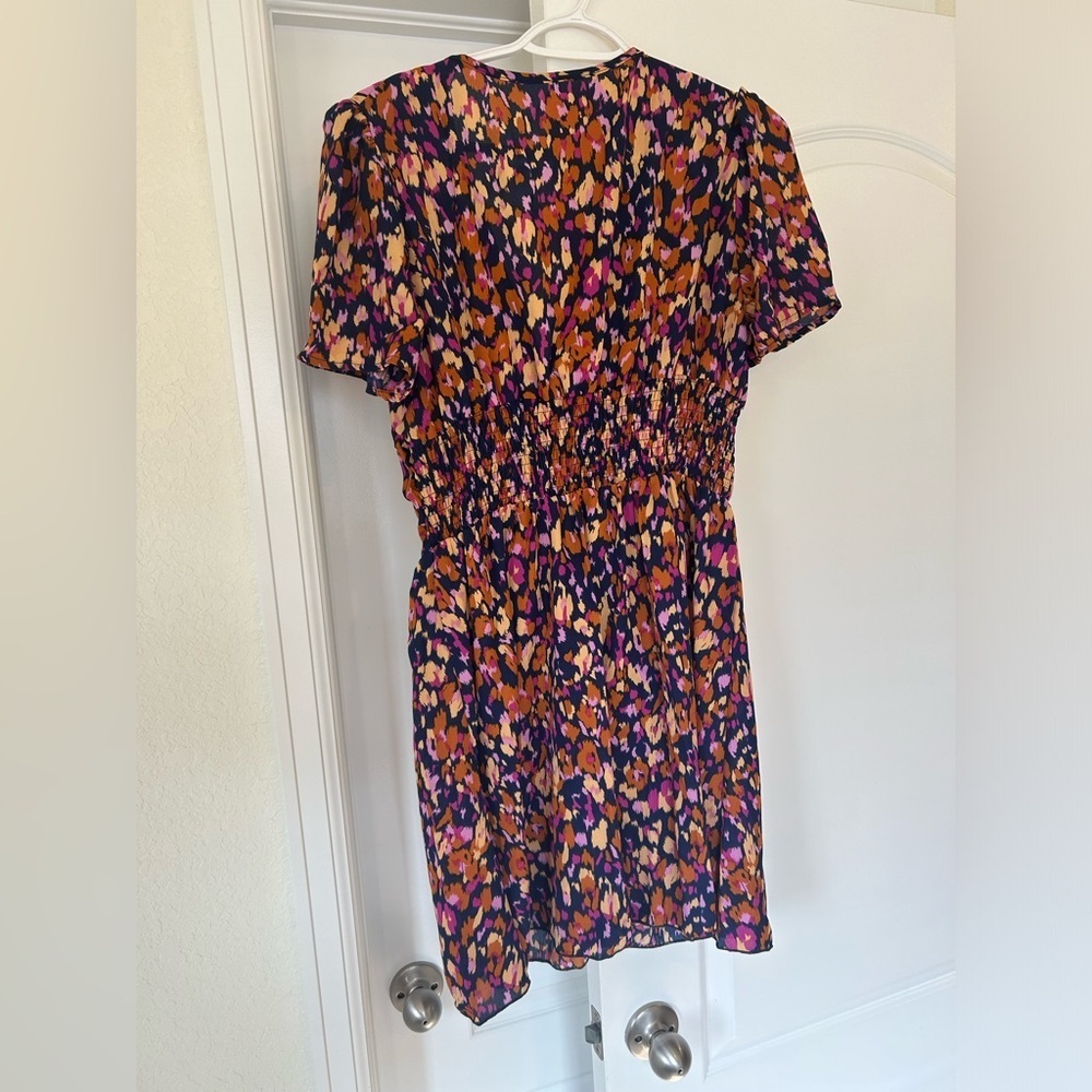 NWOT Floral Print V-neck Dress - Picture 6 of 10